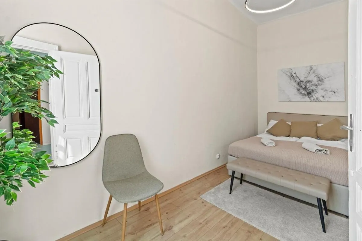 3 Min To U6 Metro I Close To Akh I Fast Wifi Vienna Apartment