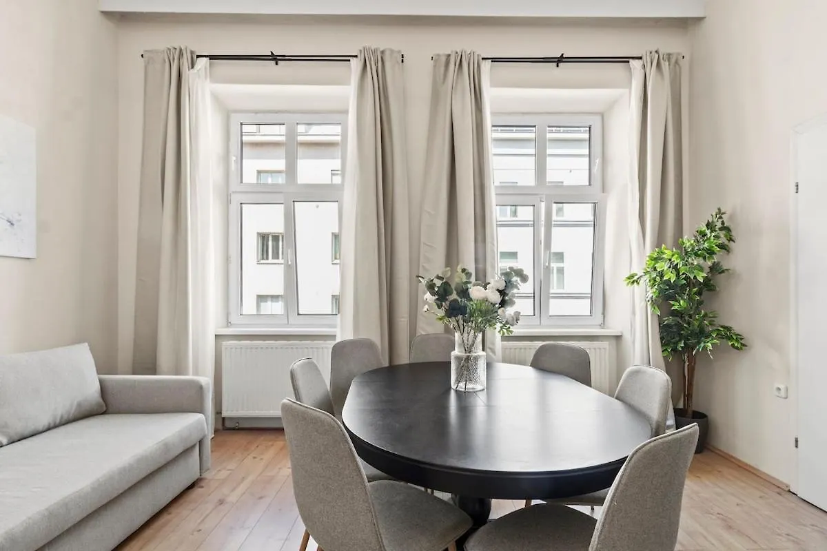 Apartment 3 Min To U6 Metro I Close To Akh I Fast Wifi Vienna Austria